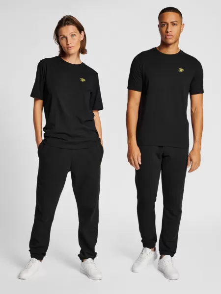 T-Shirts Hmlamnesty Label T-Shirt Men Black Hummel